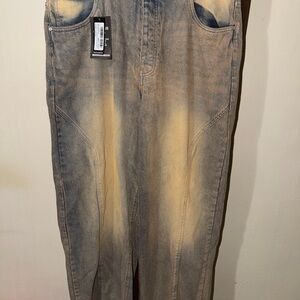 Men's Straight Jeans in Beige Wash
